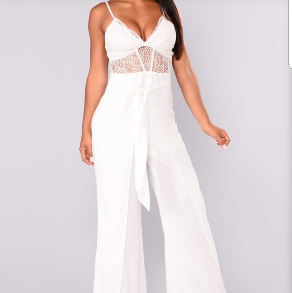 Fashion Nova Pants - Fashion Nova Jumpsuit Size M NWT